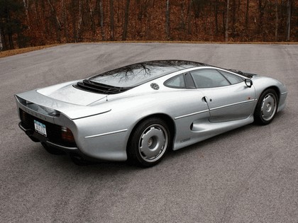 1989 Jaguar XJ220 21