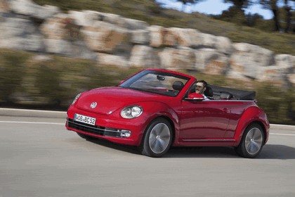 2013 Volkswagen Beetle cabriolet 1