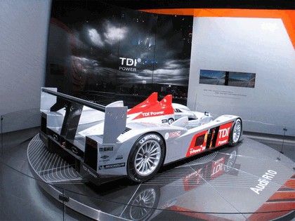 2007 Audi R10 8