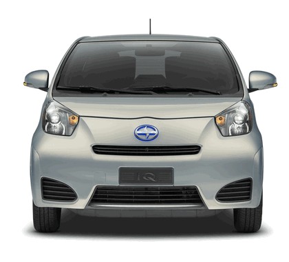 2013 Scion iQ 10 series 4