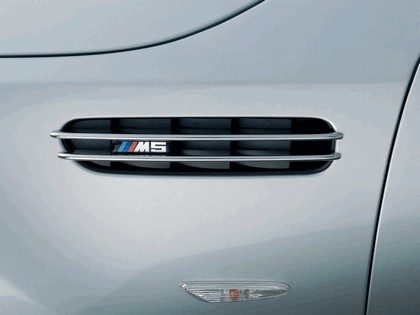 2007 BMW M5 touring 26