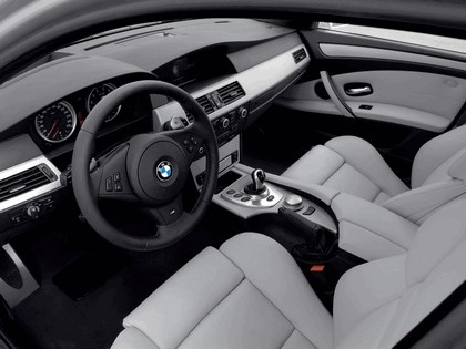 2007 BMW M5 touring 29