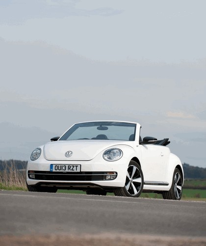 2013 Volkswagen Beetle cabriolet 60s white edition - UK version 6