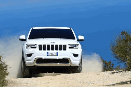 2013 Jeep Grand Cherokee Overland - Europe version 3