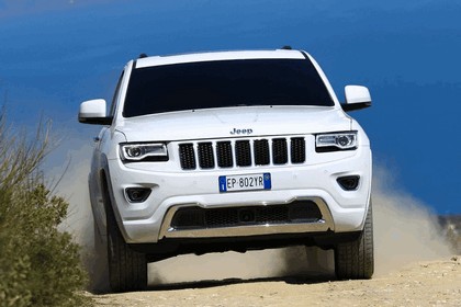 2013 Jeep Grand Cherokee Overland - Europe version 4