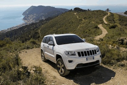 2013 Jeep Grand Cherokee Overland - Europe version 6