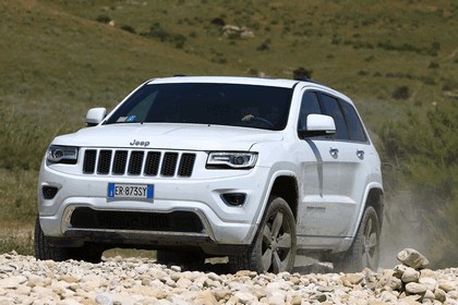 2013 Jeep Grand Cherokee Overland - Europe version 7