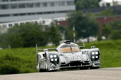 2013 Porsche LMP1 - rollout at Weissach 2