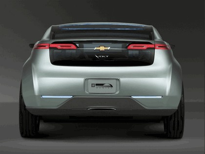 2007 Chevrolet Volt concept 14