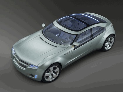 2007 Chevrolet Volt concept 19