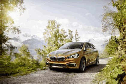 2013 BMW Concept Active Tourer Outdoor 7