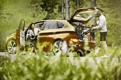 2013 BMW Concept Active Tourer Outdoor 9