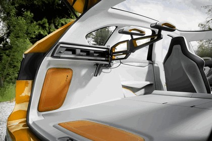 2013 BMW Concept Active Tourer Outdoor 22