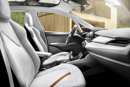 2013 BMW Concept Active Tourer Outdoor 25