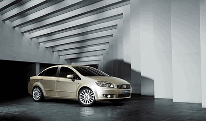 2007 Fiat Linea 9