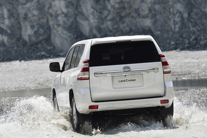 2014 Toyota Land Cruiser 33