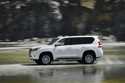 2014 Toyota Land Cruiser 36