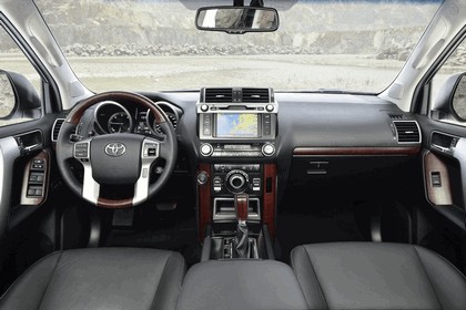 2014 Toyota Land Cruiser 67