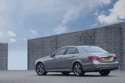 2013 Mercedes-Benz E220 CDI - UK version 5