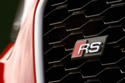 2013 Audi RS Q3 - UK version 21