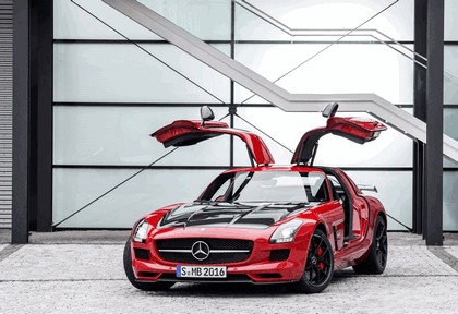 2013 Mercedes-Benz SLS 63 AMG GT Final Edition 7