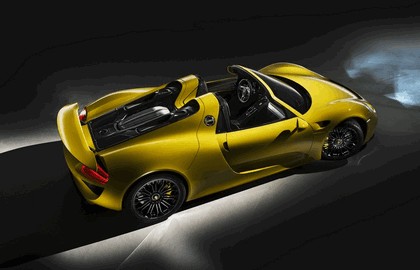 2013 Porsche 918 Spyder - yellow edition 3