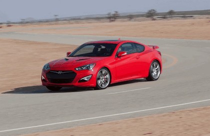 2014 Hyundai Genesis coupé 6