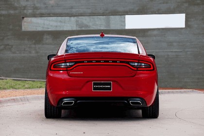 2015 Dodge Charger 16