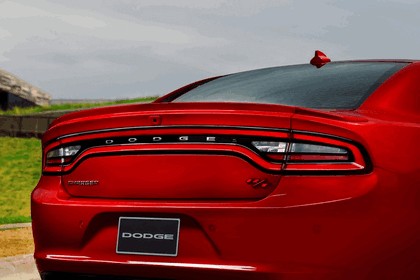 2015 Dodge Charger 29