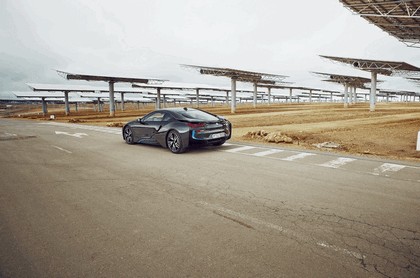 2015 BMW i8 13