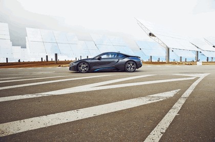 2015 BMW i8 15