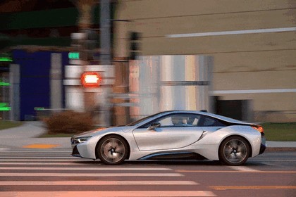 2015 BMW i8 31