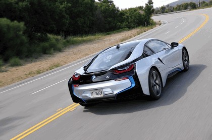 2015 BMW i8 36