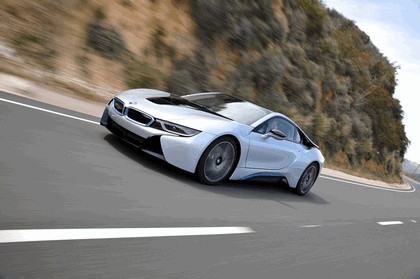 2015 BMW i8 37