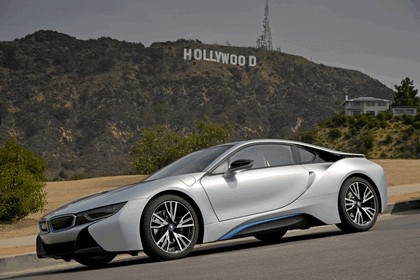 2015 BMW i8 42