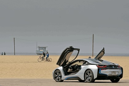 2015 BMW i8 44