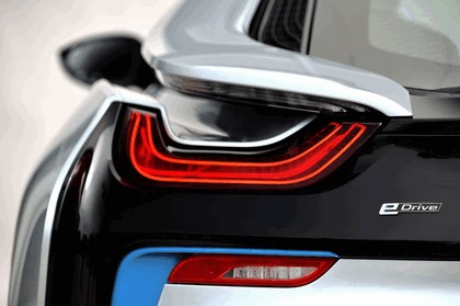 2015 BMW i8 63