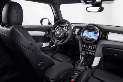 2014 Mini Cooper S 5-door 10