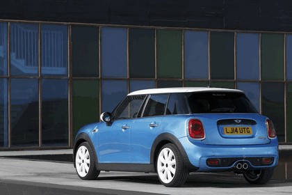 2014 Mini Cooper S 5-door 21