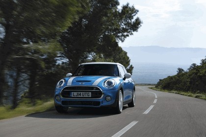 2014 Mini Cooper S 5-door 36