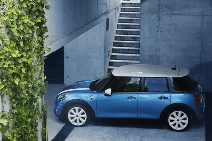 2014 Mini Cooper S 5-door 60