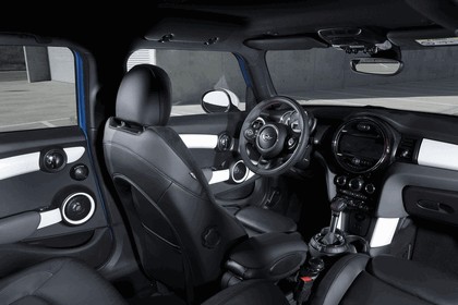 2014 Mini Cooper S 5-door 101