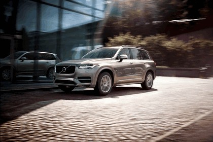 2014 Volvo XC90 32