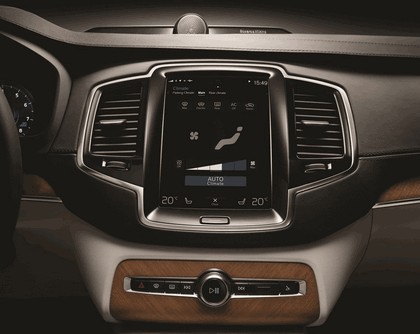 2014 Volvo XC90 39