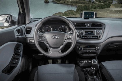 2014 Hyundai i20 94