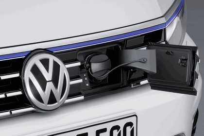 2014 Volkswagen Passat GTE 5
