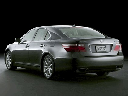 2007 Lexus LS460 2