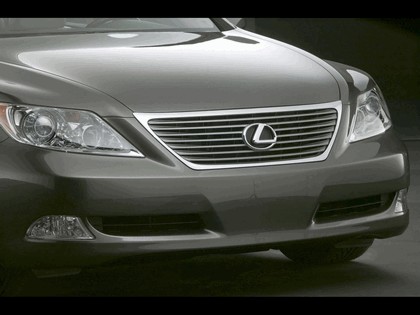 2007 Lexus LS460 3