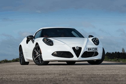 2015 Alfa Romeo 4C - UK version 15