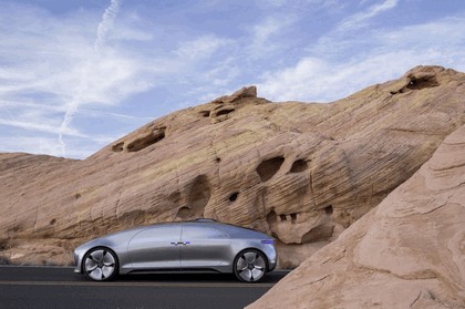 2015 Mercedes-Benz F 015 concept 26